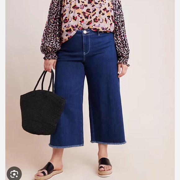 Anthropologie Pilcro Cropped Wide Leg Plus Size Jeans Frayed‎ Hem Size 22W - Picture 1 of 10